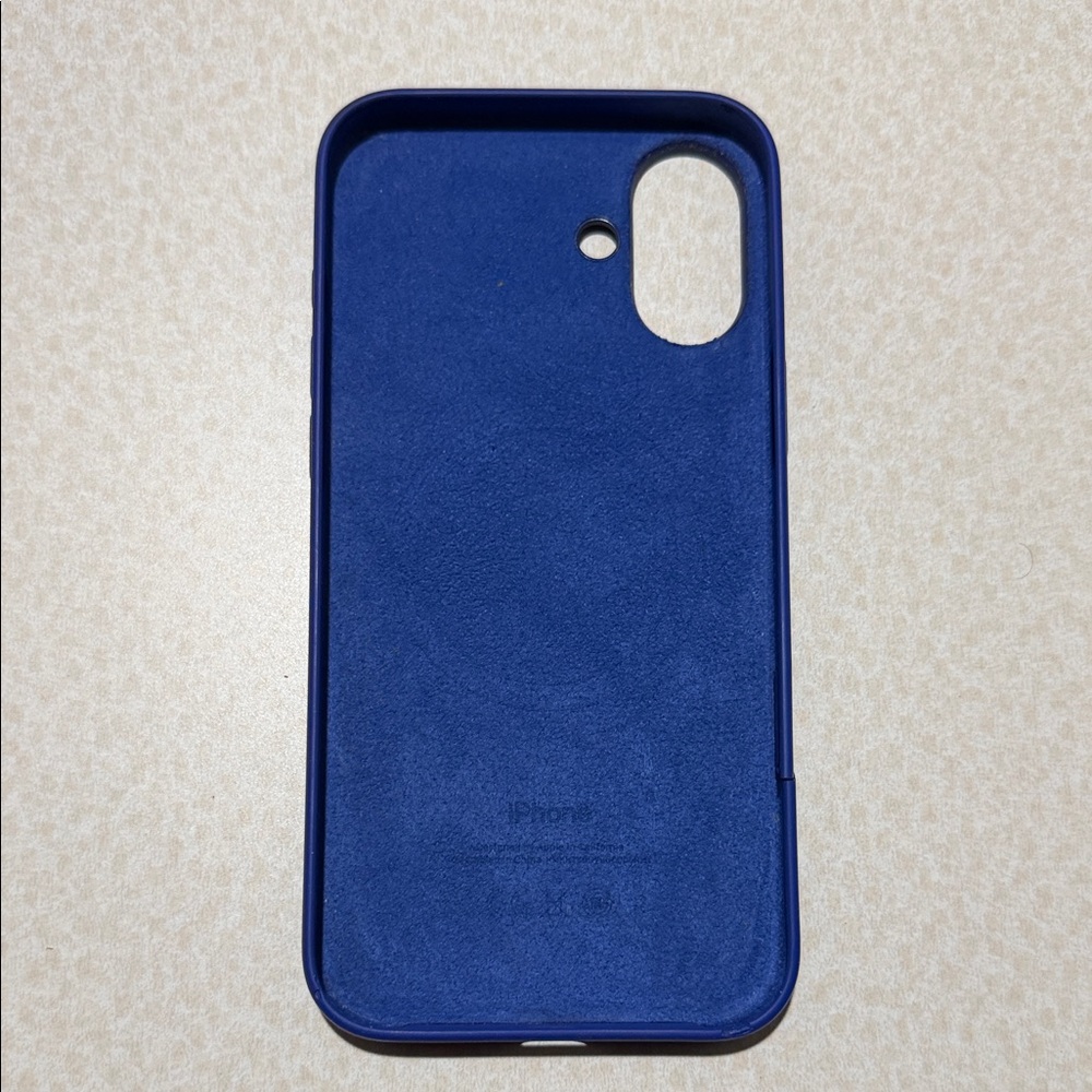 Apple iPhone 16 Plus Series Silicone Case with MagSafe - Ultramarine